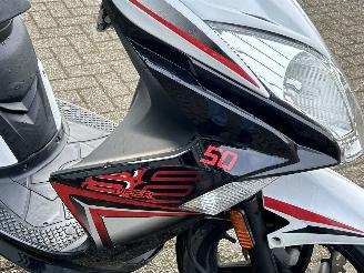 Kymco  Super8 picture 11