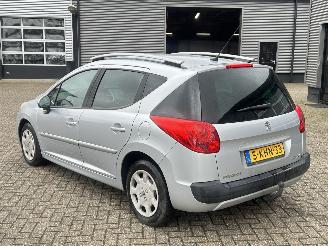 Peugeot 207 SW 1.4 VTi Active picture 3