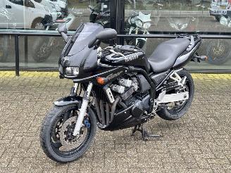 uszkodzony motocykle Yamaha FZS 600 Fazer 2000/5