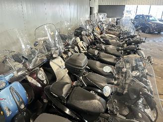 Overige  Partij 58 scooters picture 12