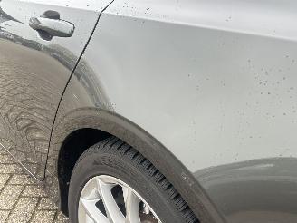 Volvo V-90 2.0 T4 Momentum Automaat picture 34