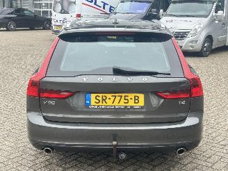 Volvo V-90 2.0 T4 Momentum Automaat picture 4