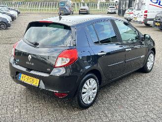 Renault Clio 1.5 dCi Authentique picture 5