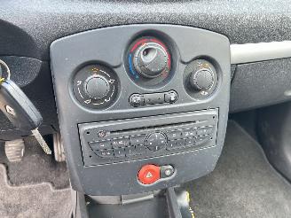 Renault Clio 1.5 dCi Authentique picture 17
