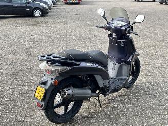 Kymco  People S picture 5