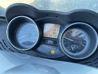 Piaggio Xevo 400  picture 17