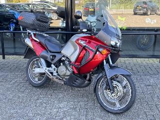 Schade motor Honda Varadero 1000 XL 2000/6