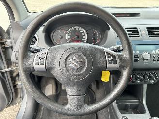 Suzuki Swift 1.3 GLS picture 17