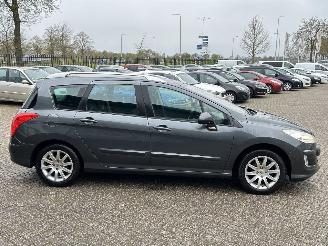 Peugeot 308 SW 1.6 VTi XS picture 6