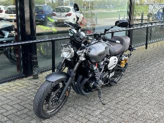 Yamaha XJR 1300  picture 7