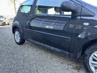 Renault Twingo 1.2 Night & Day picture 23