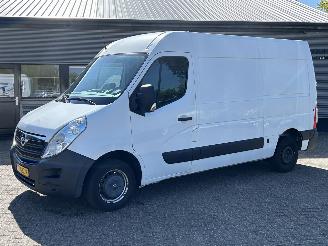 krockskadad bil bedrijf Opel Movano 2.3 CDTI L2H2 2016/4