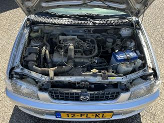 Mazda Demio 1.3 GLX picture 22