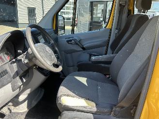 Volkswagen Crafter 35 2.0 TDI L2H1 DC picture 10