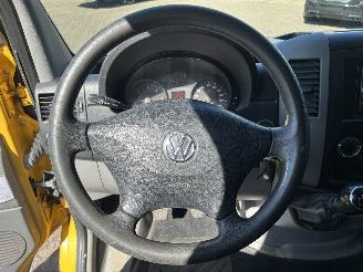 Volkswagen Crafter 35 2.0 TDI L2H1 DC picture 16