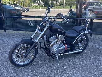 Suzuki VS 1400 Intruder picture 1