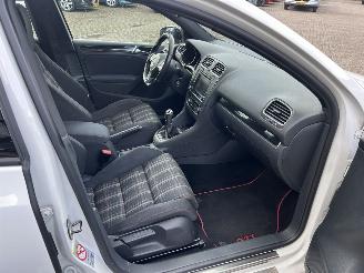 Volkswagen Golf 2.0 GTI picture 11