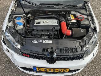 Volkswagen Golf 2.0 GTI picture 36