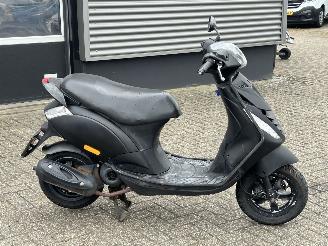 Piaggio  Zip 50 4T picture 6