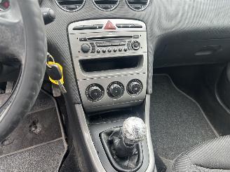 Peugeot 308 1.6 VTi XS picture 17