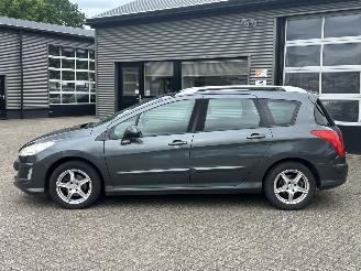 Peugeot 308 1.6 VTi XS picture 2