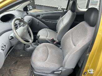 Toyota Yaris 1.0-16V VVT-i Terra picture 10