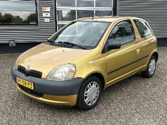 Avarii autoturisme Toyota Yaris 1.0-16V VVT-i Terra 2000/2