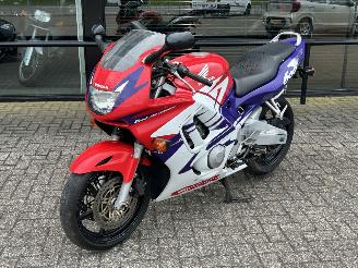 skadebil auto Honda CBR 600 F 1998/3