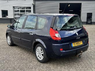 Renault Grand-scenic 2.0-16V Tech Line picture 3
