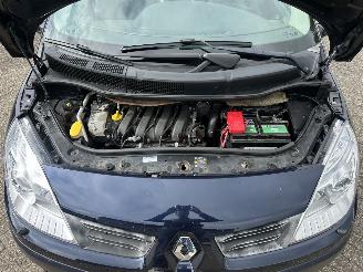Renault Grand-scenic 2.0-16V Tech Line picture 33