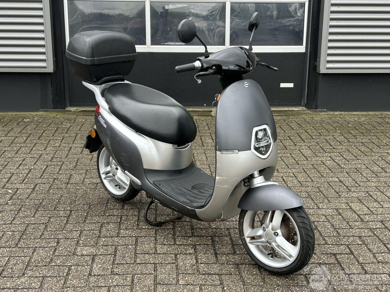 Overige  Ecooter E1 S