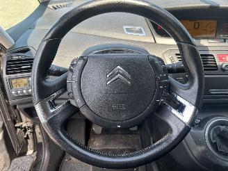Citroën C4 PICASSO 1.8-16V Ambiance 7p. picture 17