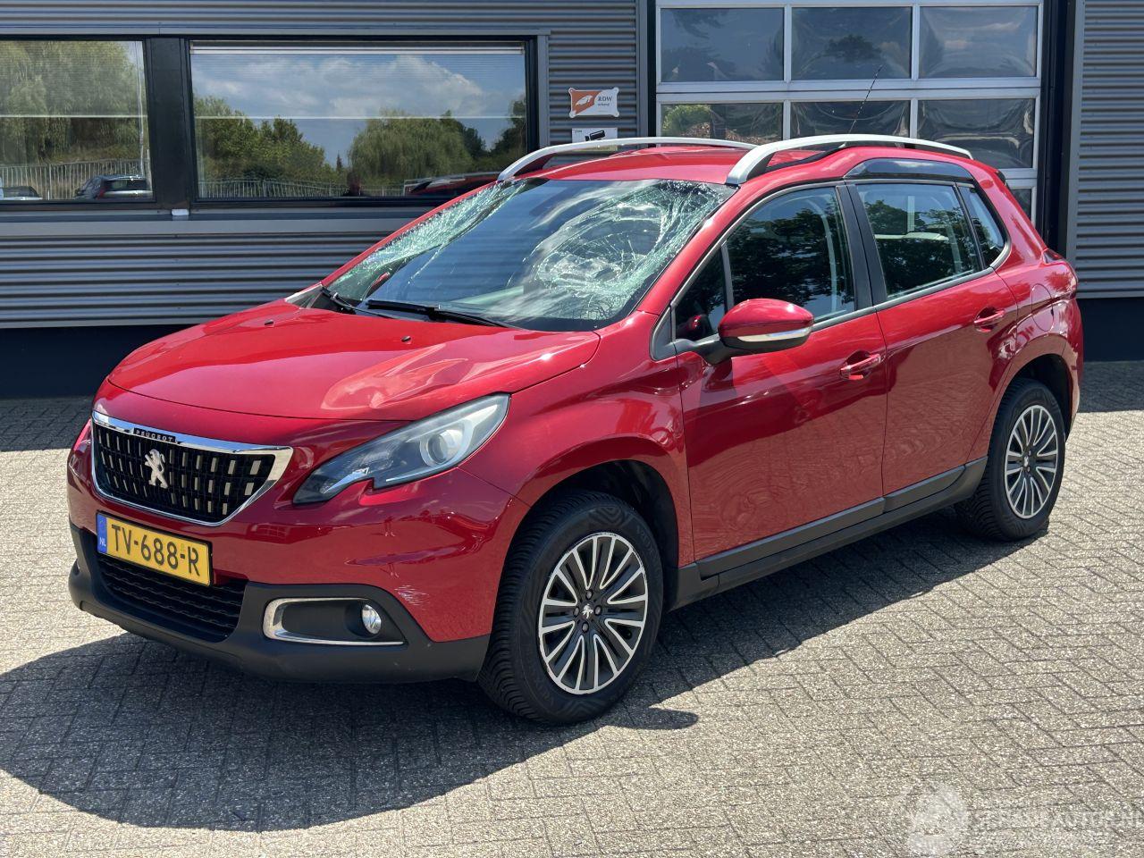 Peugeot 2008 1.2 PureTech Blue Lion