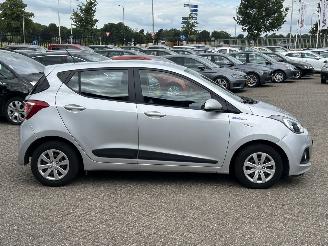 Hyundai I-10 1.0i i-Motion Comfort picture 6