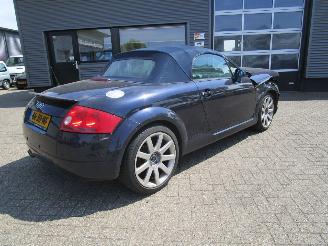 skadebil auto Audi TT Roadster 1.8 5V Turbo 2002/4