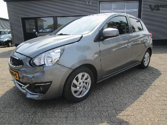 Damaged car Mitsubishi Space-star 1.2 Connect pro automaat 2018/1