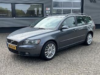 Unfallwagen Volvo V-50 2.5 T5 Exclusive 2004/5