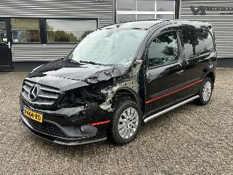 krockskadad bil bedrijf Mercedes Citan 111 CDI BlueEFFICIENCY 2018/7