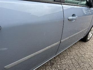 Ford C-Max 1.8-16V First Edition picture 27