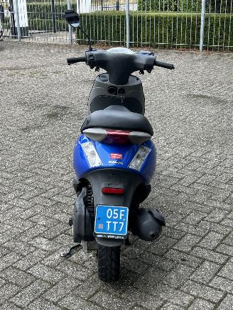 Piaggio  Zip 50 4T picture 4