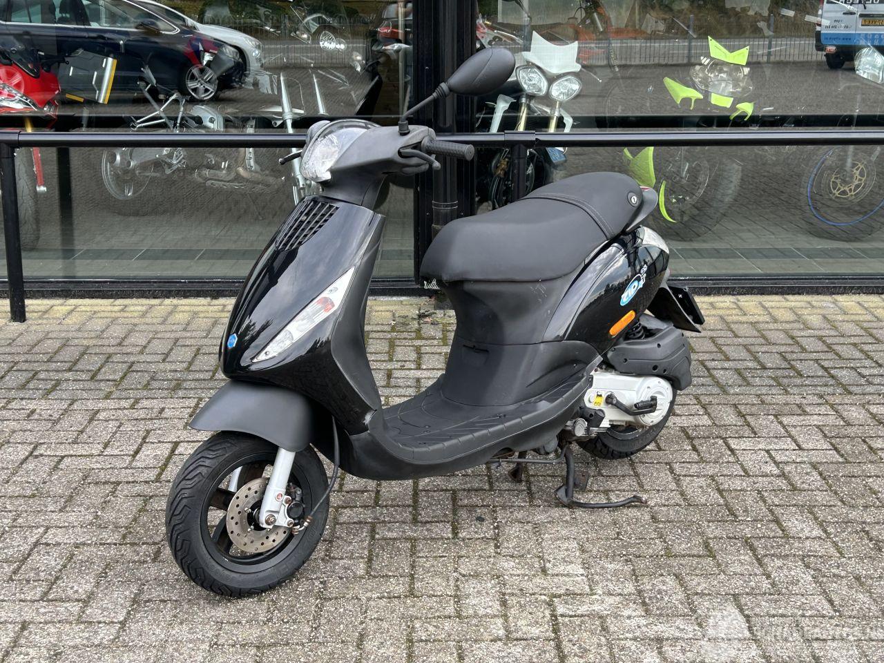 Piaggio  Zip 50 4T