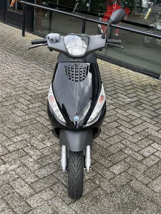 Piaggio  Zip 50 4T picture 8