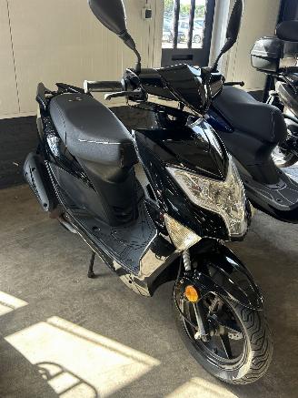 Yamaha  Partij 5 scooters picture 11