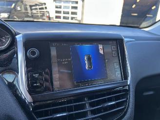 Peugeot 208 1.4 e-HDi Active Automaat 1e eigenaar picture 25