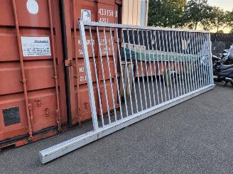 Overige  Elektrische schuifpoort + looppoort en 40m hekwerk picture 18
