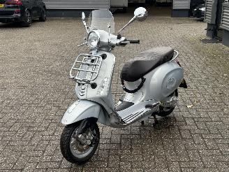 Vespa  Primavera 50 4T picture 7