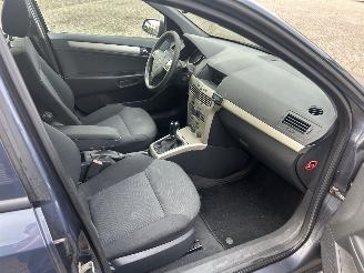 Opel Astra 1.4 Temptation picture 13