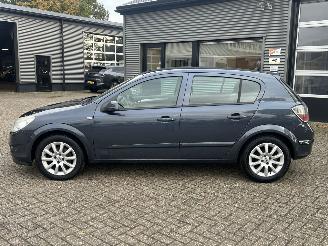 Opel Astra 1.4 Temptation picture 2