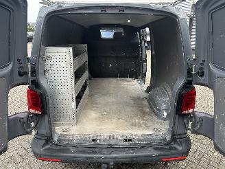 Volkswagen Transporter 2.0 TDI Comfortline picture 13