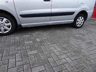 Peugeot Expert 227 2.0 HDI L1H1 airco picture 15